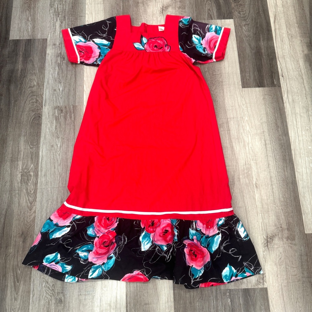 Vintage Shan-Ying Hawaii Muumuu House Dress Womens Medium Red Floral 80s 90s